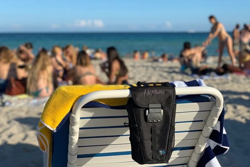 Care sunt cele mai sigure modalități de a-ți păstra bunurile de valoare în siguranță când ești în vacanță?