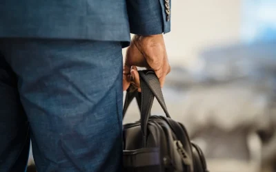 Cum să-ți pregătești bagajul de mână pentru un zbor low-cost fără bătăi de cap?