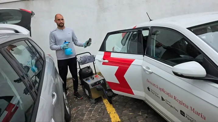 Curățare Tapițerie Oradea cu Aburi și Igienizare Profesională Auto la Domiciliu